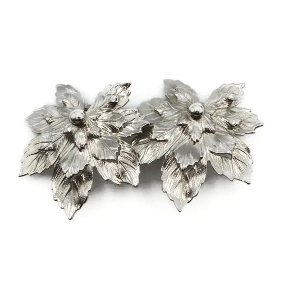 SILVERY MAPLE Leaf Vintage 1958 Clip On Earrings - Picture 6 of 9